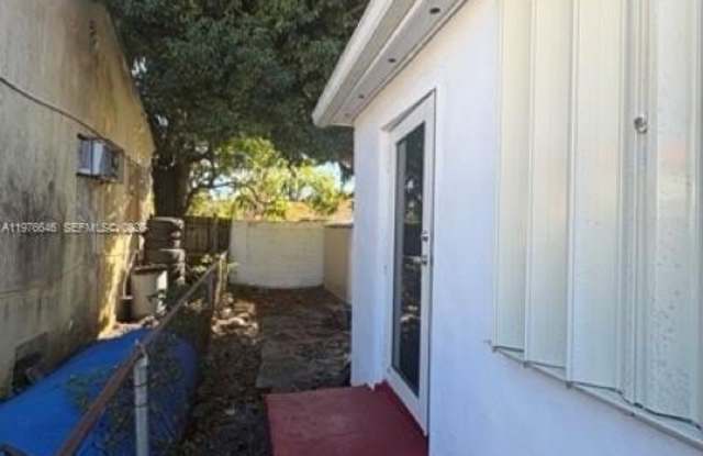 2276 SW 2nd St photos photos 2276 SW 2nd St photos photos