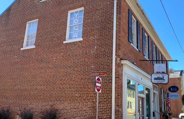11 W MARKET Street Gallery 4
