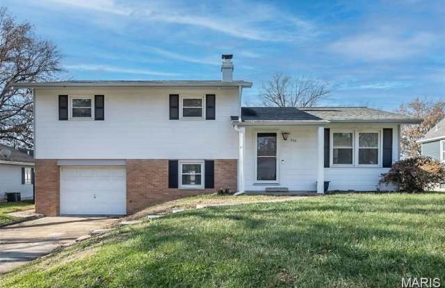 405 N MOORE Street photos photos