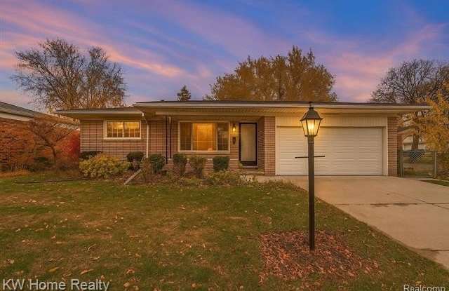 2704 Berkshire Drive photos photos 2704 Berkshire Drive photos photos