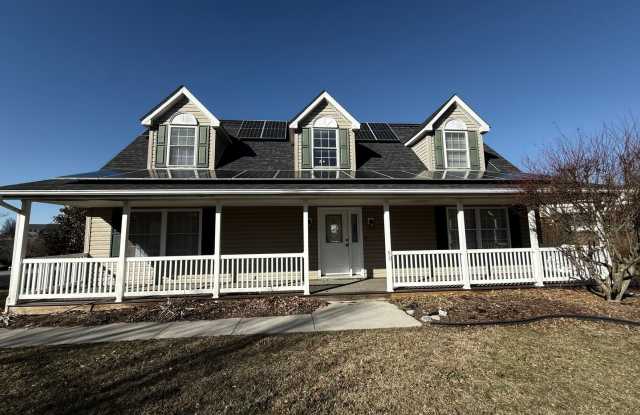 3 Bedroom, 3.5 Bath House Gallery 3