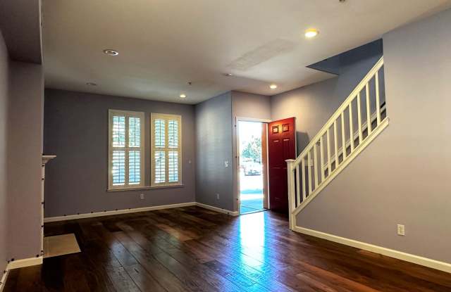 Gorgeous 3 bedroom, 2 and a half bathroom townhome in Hamilton Field for rent! photos photos