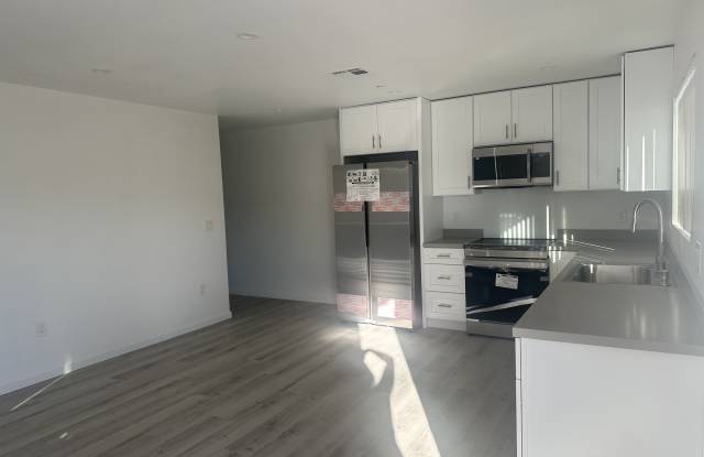 10938 1/2 Olinda Street photos photos