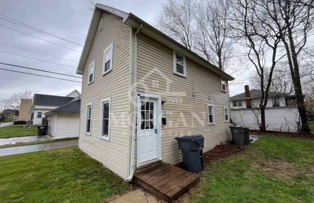 830 East 7th Street photos photos