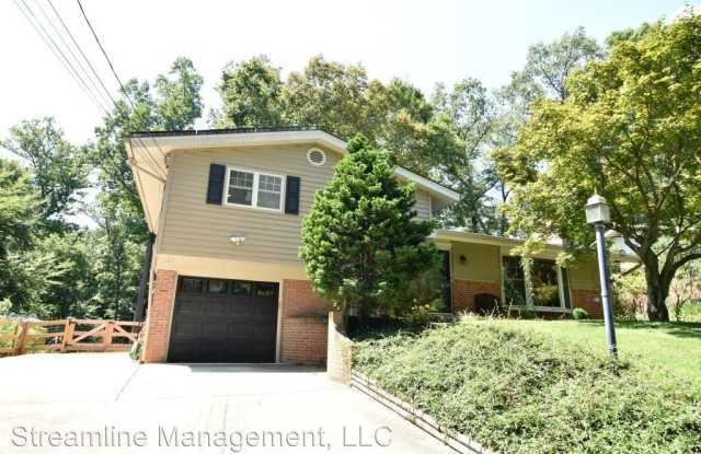 10202 Lariston Ln Gallery 2