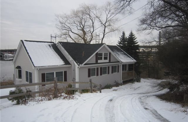 70 Riverside Drive - 70 Riverside Drive, Milford city, CT 06461