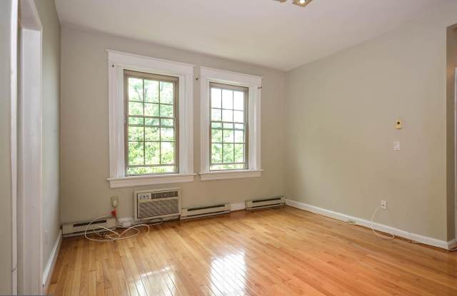 2010 KALORAMA Road NW Gallery 4