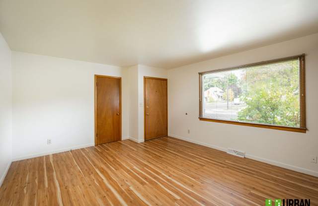 1408 S Cedar St Gallery 2