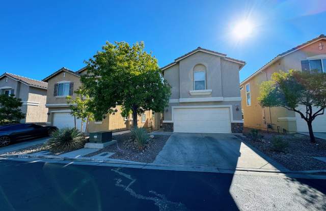 3 Bed 2.5 Bath Single House near Rainbow 215 photos photos