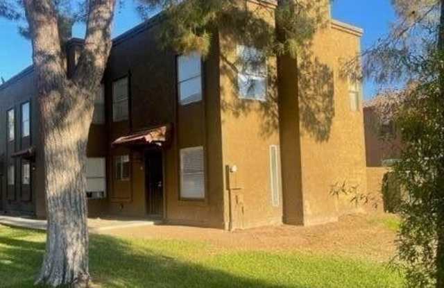 16225 N 30TH Street unit: 9 photos photos