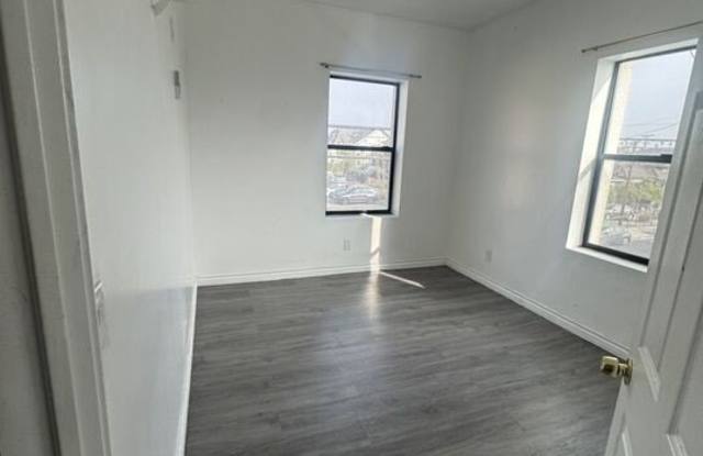 4502 S Broadway photos photos