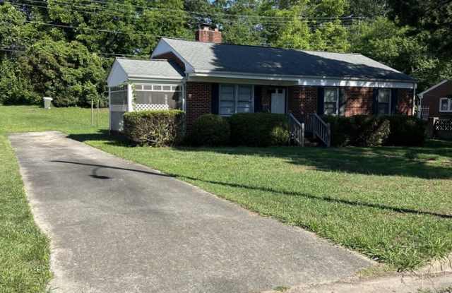 225 Franklin Street - 225 Franklin Street, Roanoke Rapids, NC 27870