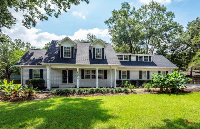 6 Bedroom, 2.5 Bath House in Drayton on the Ashley - West Ashley photos photos