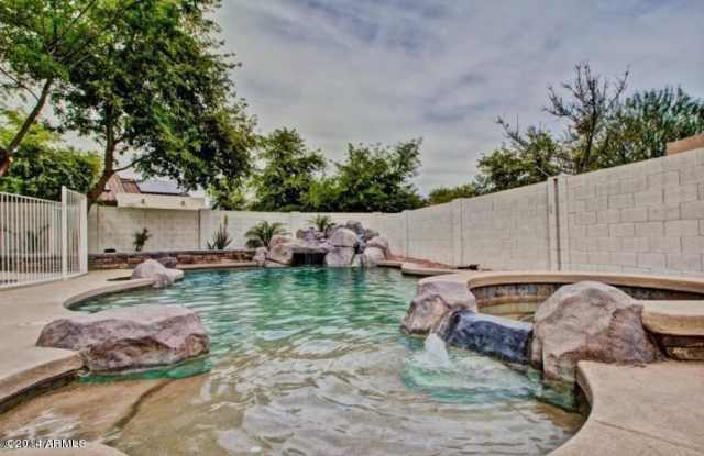 13566 W HEARN Road - 13566 West Hearn Road, Surprise, AZ 85379