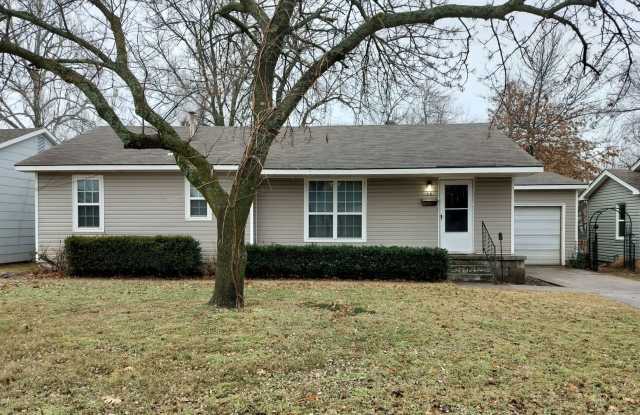 3 bedroom 1 bath house with garage and central heat and air photos photos