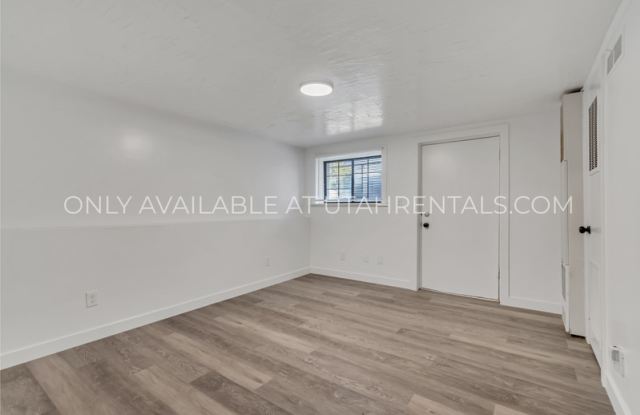 269 N 200 E photos photos