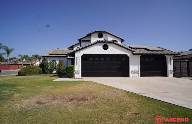 Luxury 4 Bed, 3 Bath Home in 93312 – Fully Equipped with Pool Gallery 1
