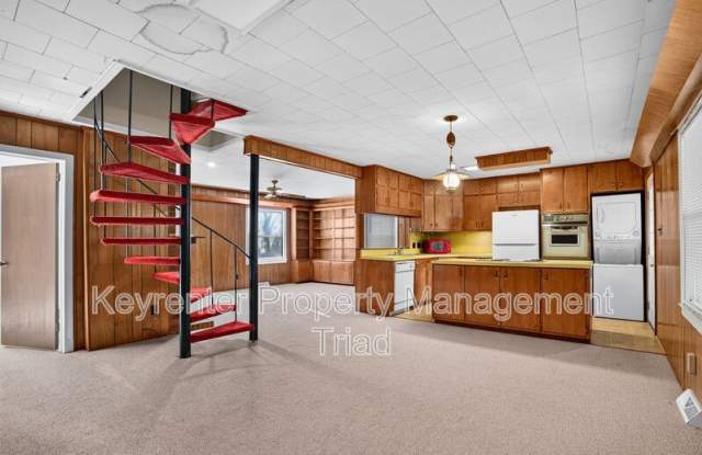 419 Westover Terrace Gallery 2