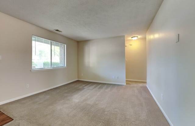 7712 Gordon Way Gallery 4