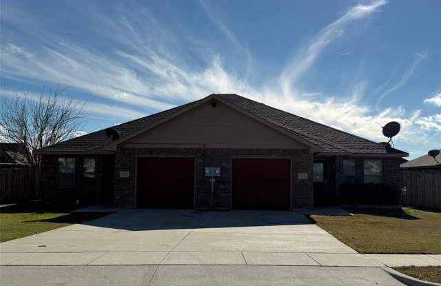 513 Wood Drive - 513 Wood Drive, Gunter, TX 75058