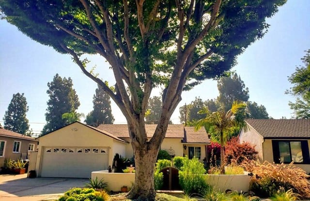 3906 Hackett Avenue - 3906 Hackett Avenue, Long Beach, CA 90808