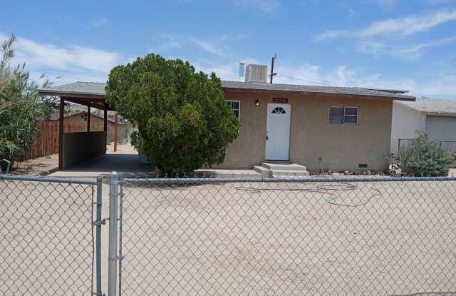 Welcome to our 2 Bedroom 1 Bath House photos photos