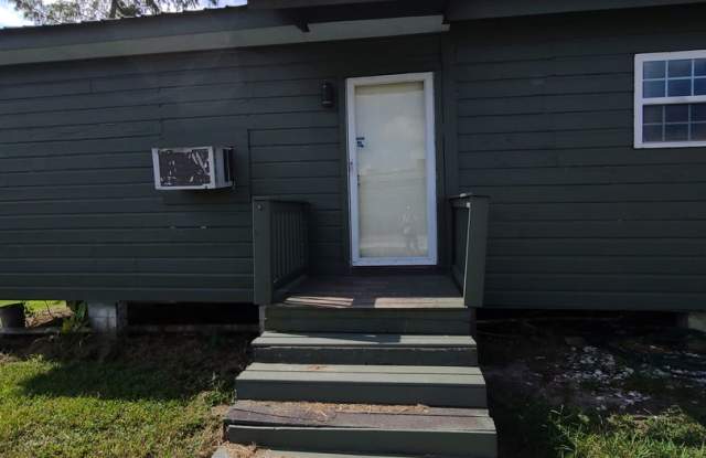 Cute 2/2 Apartment in Moss Bluff! photos photos