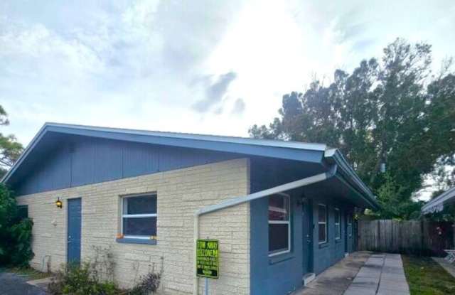 3716 137th Avenue North - B Gallery 2