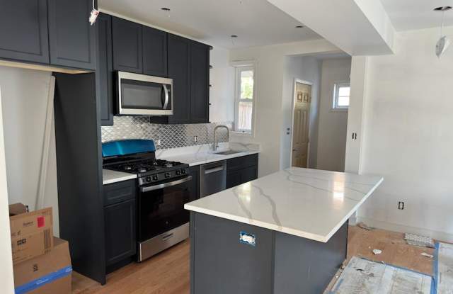 3306 Ellerslie Avenue Gallery 2