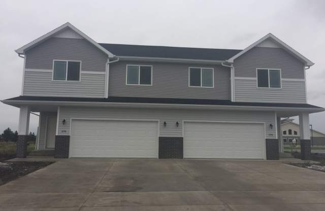 3 Bed 3 Bath Twin Home Gallery 3