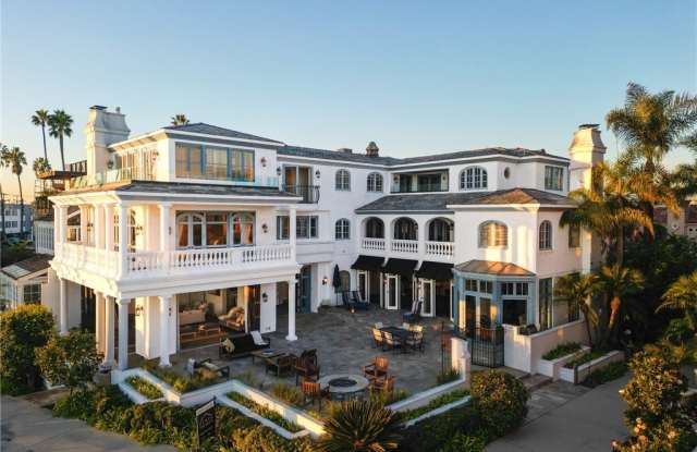 6020 Lido Lane Gallery 2