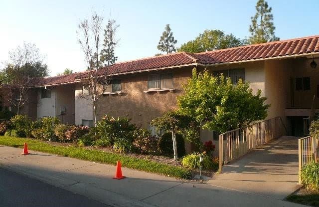 2289 Via Puerta Unit D - 2289 Via Puerta, Laguna Woods, CA 92637