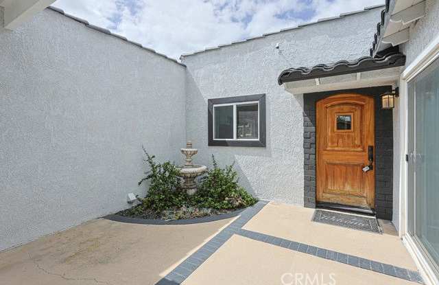 15001 Victoria Lane Gallery 3