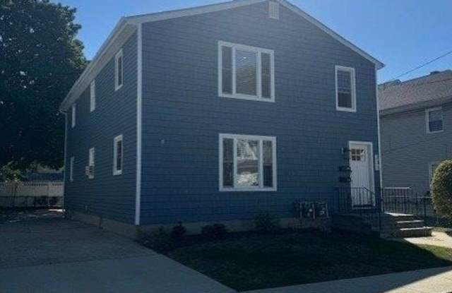 231 Grant Avenue - 231 Grant Avenue, Mineola, NY 11501