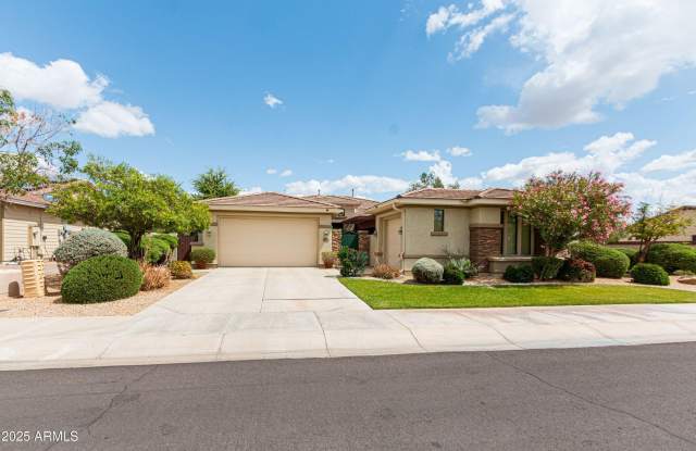 4313 N 161ST Avenue photos photos