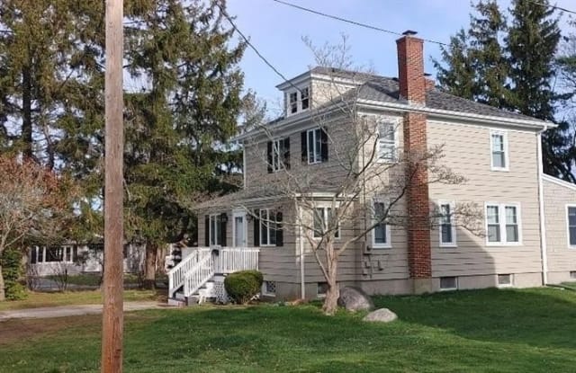 29 RIDGEWOOD Road - 29 Ridgewood Road, Newport East, RI 02842