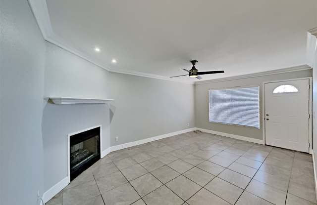 4775 Seminole Dr Apt 108 Gallery 4