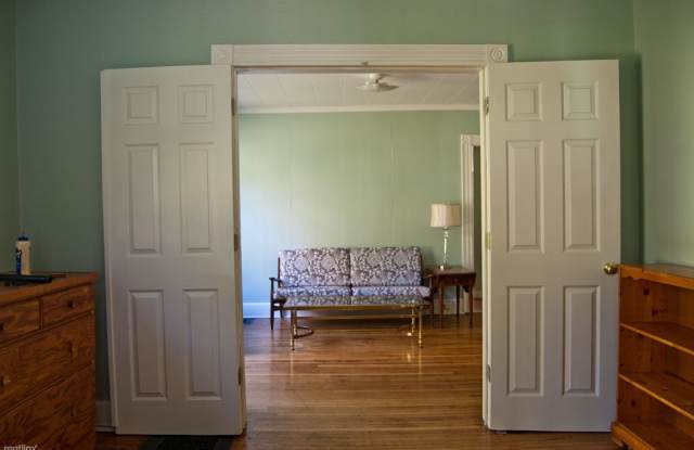 205 Pleasant St Gallery 3