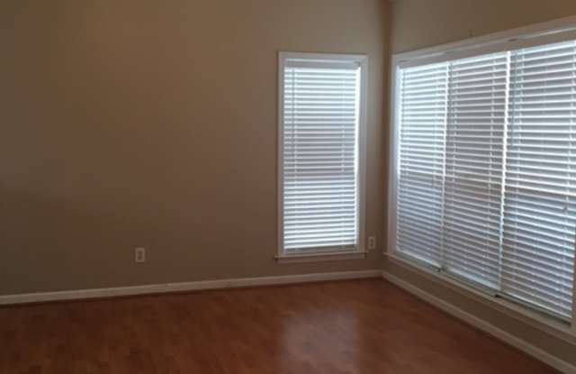 107 Glen Meadow Ct Gallery 4