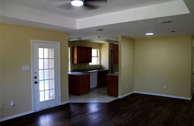 1803 Park Place Gallery 3