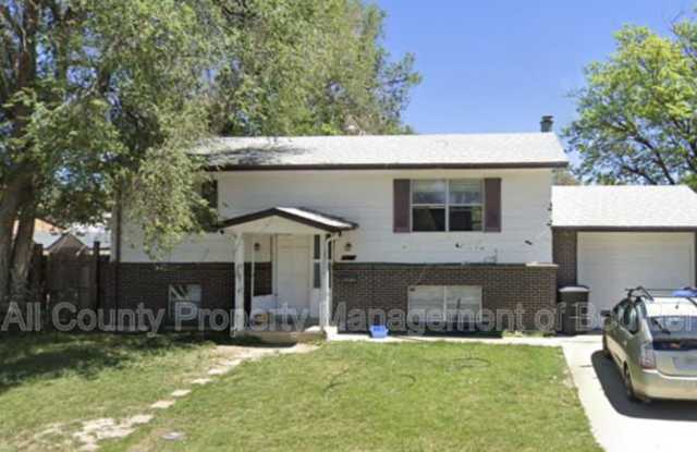 1542 Lamplighter Dr photos photos