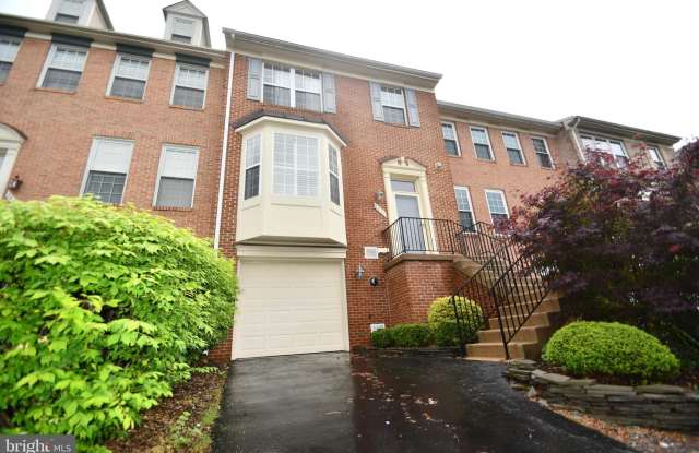 7411 GILLINGHAM ROW photos photos