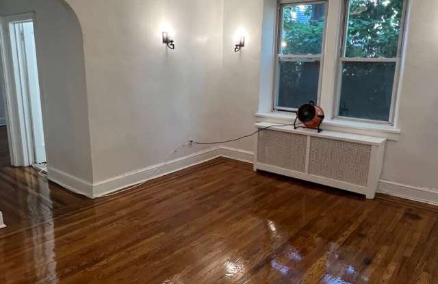 Rutgers Arms photos photos