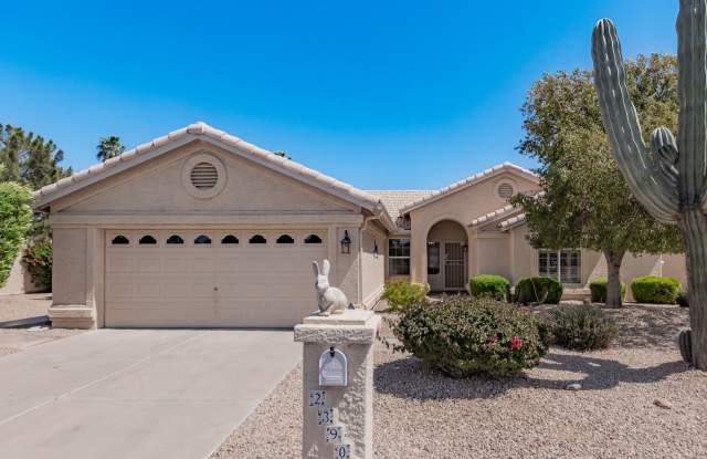 Furnished 3-Bedroom, 3-Bath Home with Private Casita in Oakwood Country Club, Sun Lakes, AZ Gallery 3