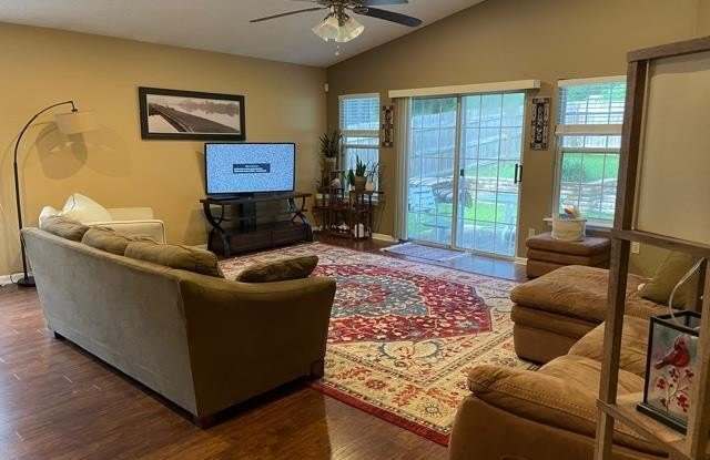 5355 Saint Ives Lane Gallery 3