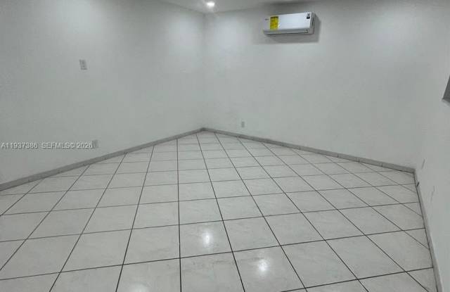 5401 Hollywood Blvd photos photos