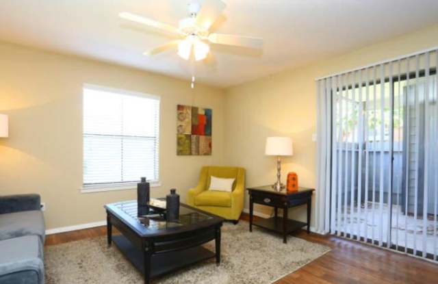 1432 Clarewood Dr Gallery 2
