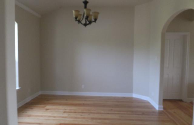 414 Eagle Gallery 3