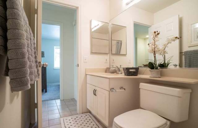Wailea Fairway Villas 2 bed, 2 bathroom Condo! Gallery 3