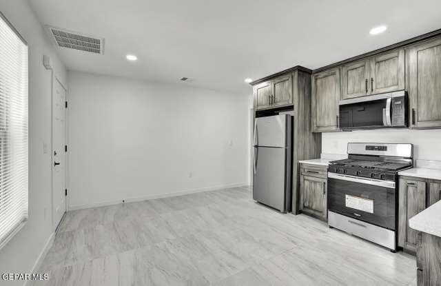1107 Myrtle Avenue Gallery 2